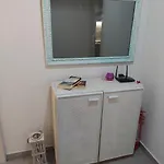 Small Budget Center *