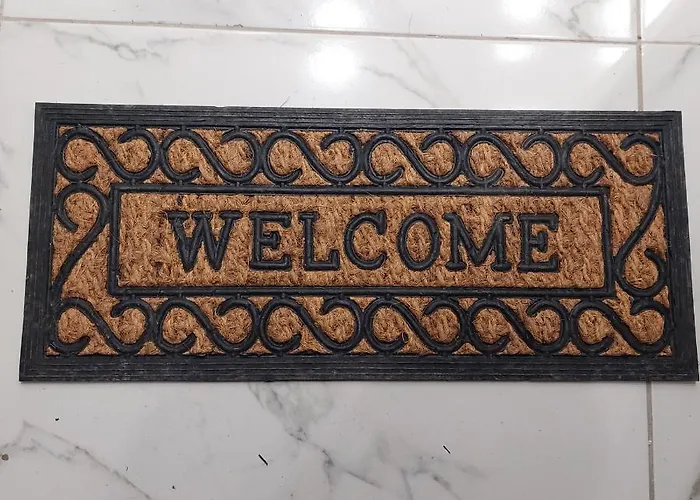 Apartment Small Budget Center *