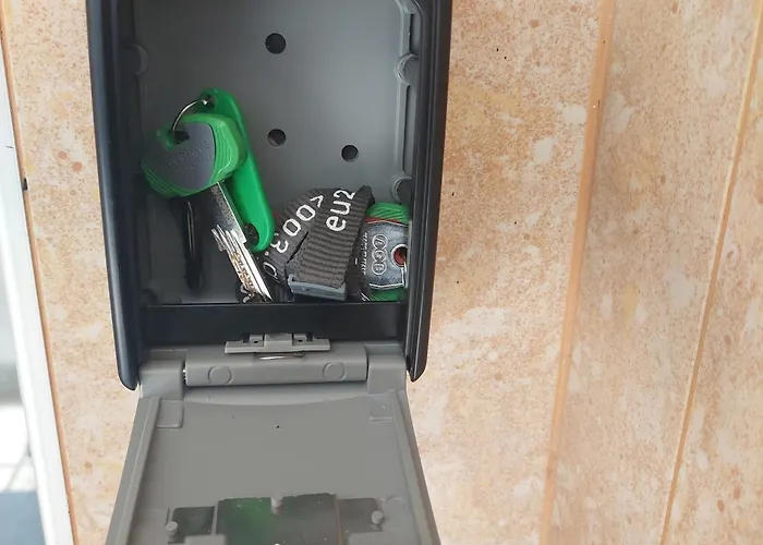 Small Budget Center Thessaloniki