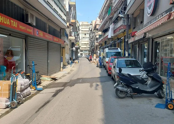 Small Budget Center Apartment