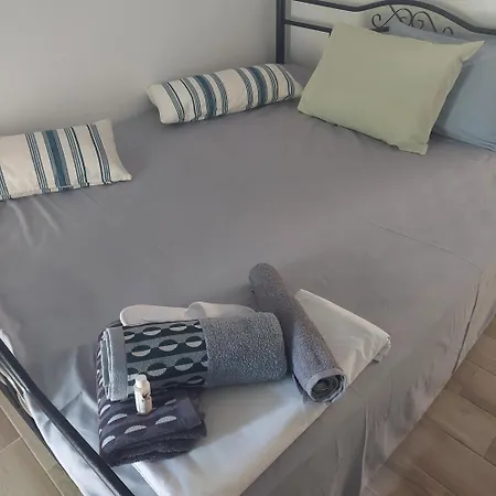 Small Budget Center Daire *