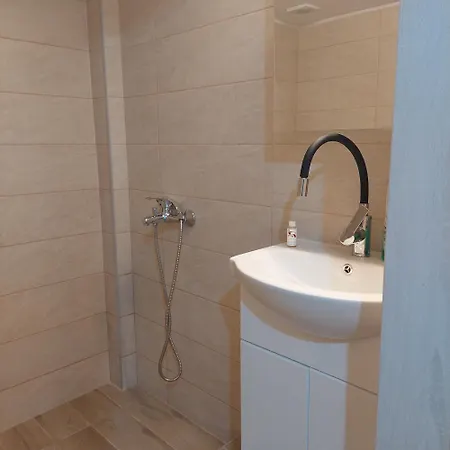 Daire Small Budget Center